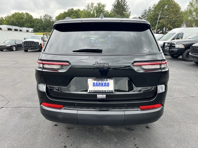 2025 Jeep Grand Cherokee Altitude X photo 3