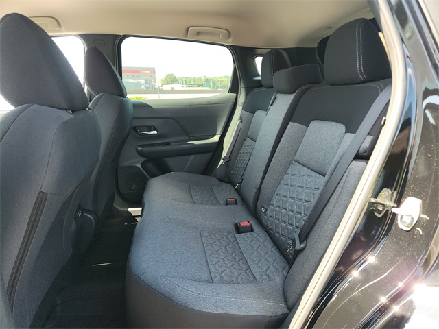 2025 Nissan Kicks SV photo 4