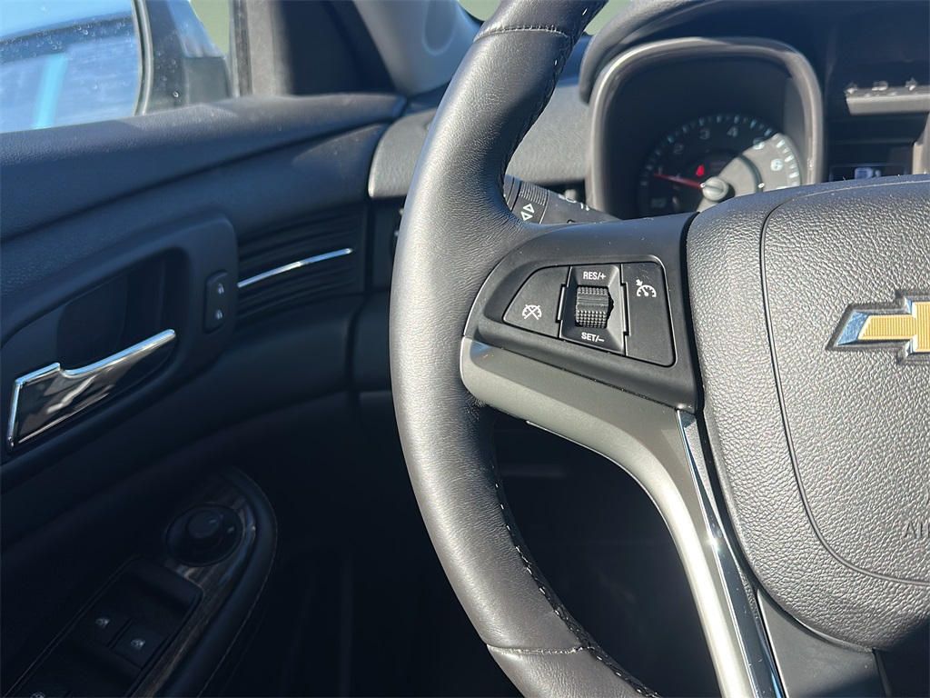 2015 Chevrolet Malibu 2LT photo 4