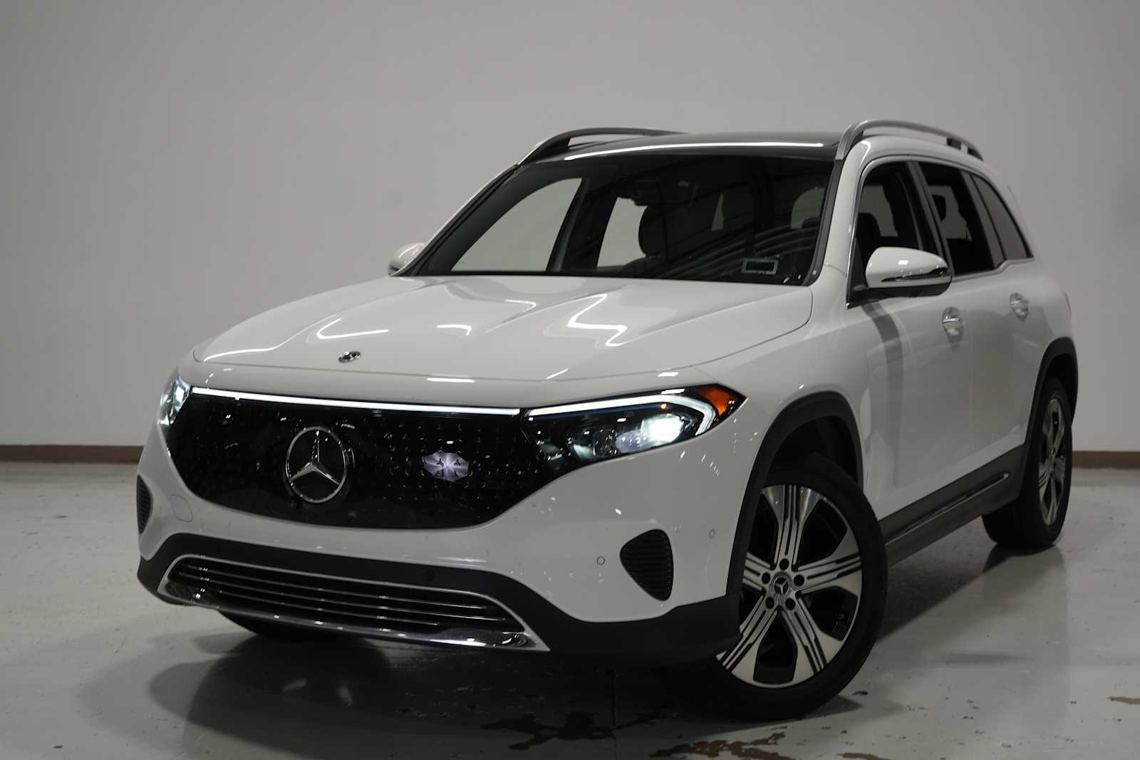 2024 Mercedes-Benz EQB Base's photo