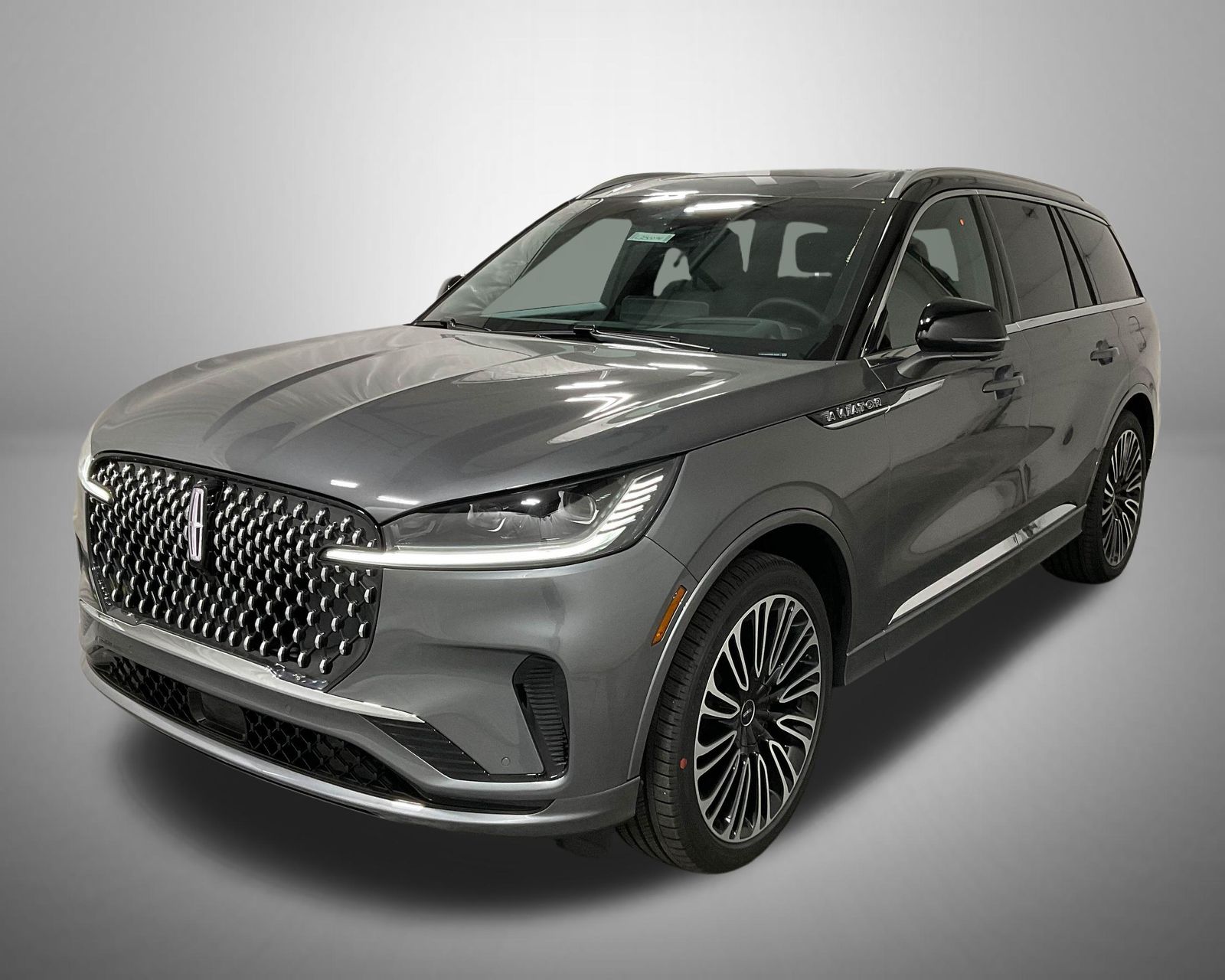 2025 Lincoln Aviator Black Label's photo