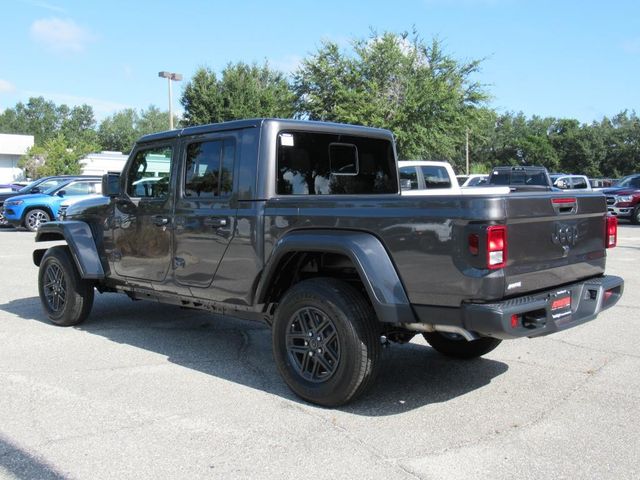 2025 Jeep Gladiator Sport S photo 4