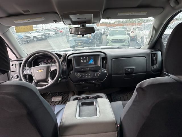2017 Chevrolet Silverado 1500 Custom photo 20