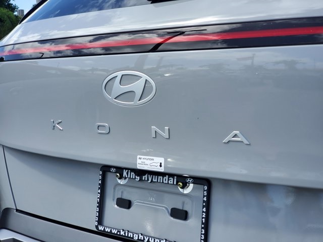 2026 Hyundai Kona SEL photo 6
