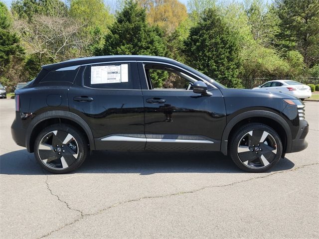 2025 Nissan Kicks SR photo 2