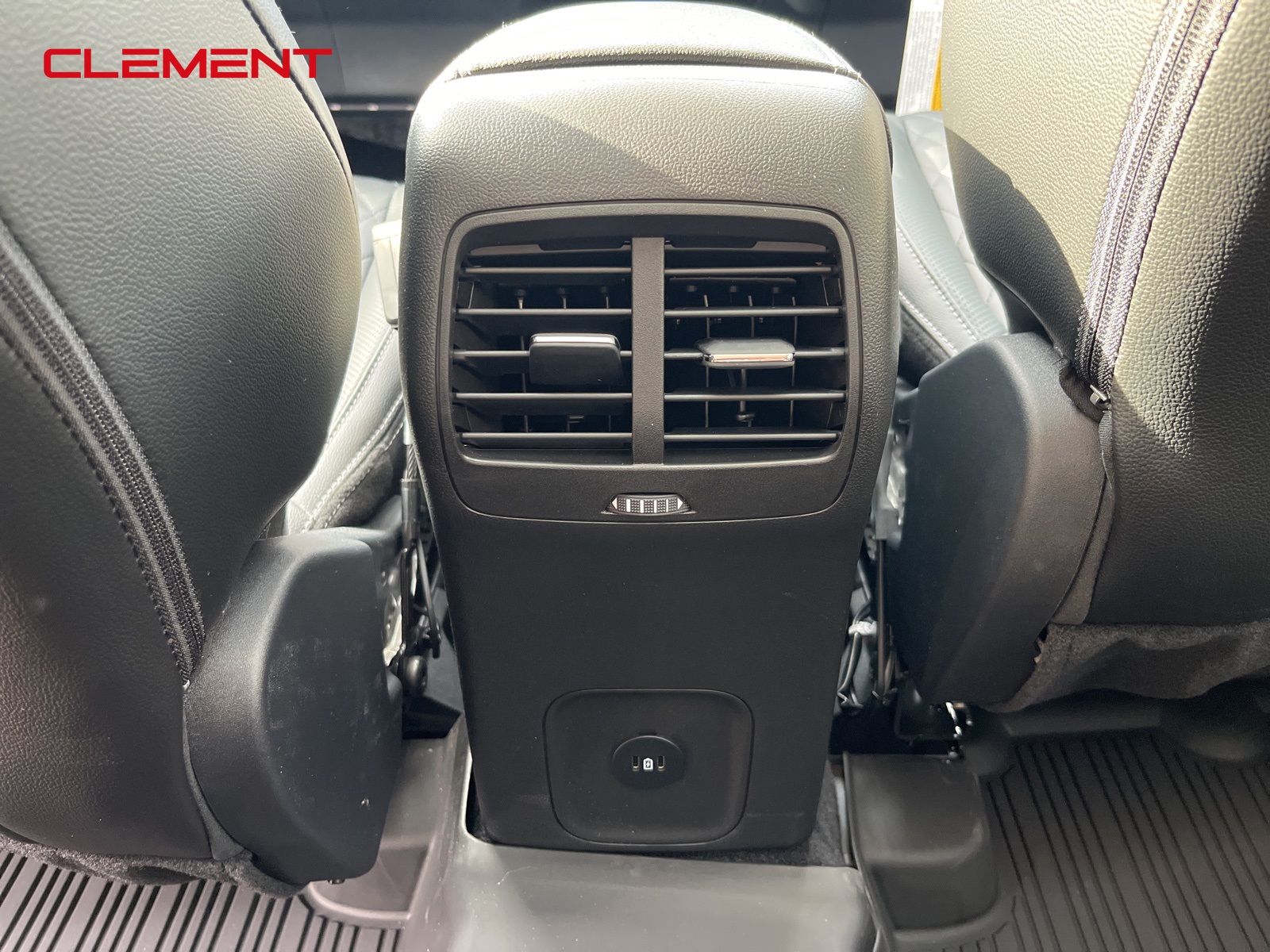 2024 Ford Escape Premium photo 38
