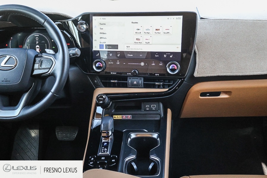 2025 Lexus NX 350h Premium photo 15