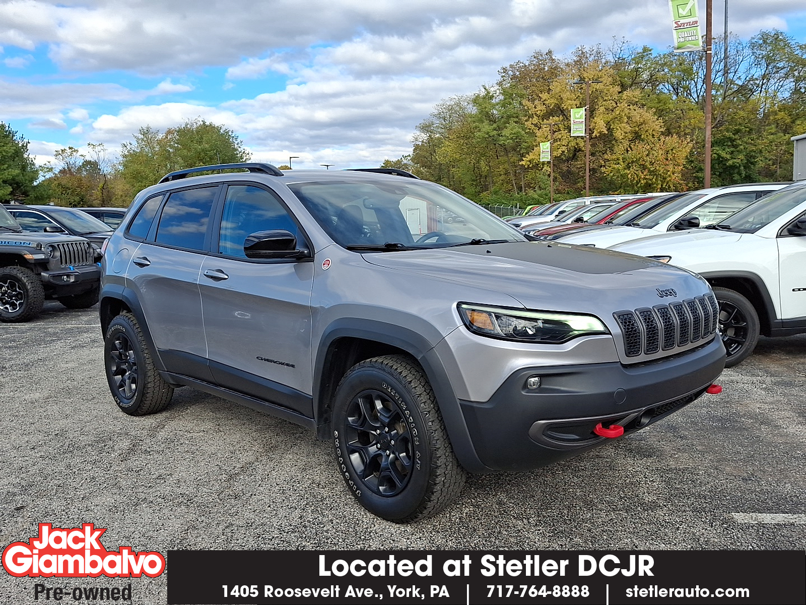 2022 Jeep Cherokee Trailhawk's photo