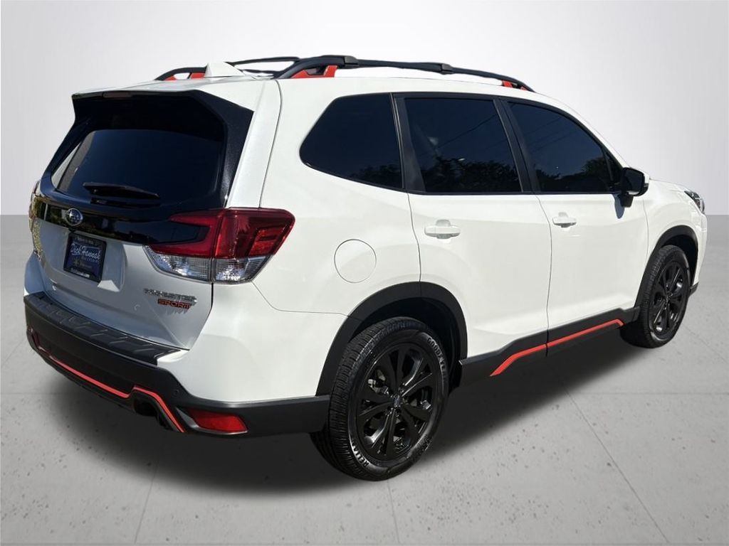 2022 Subaru Forester Sport photo 5
