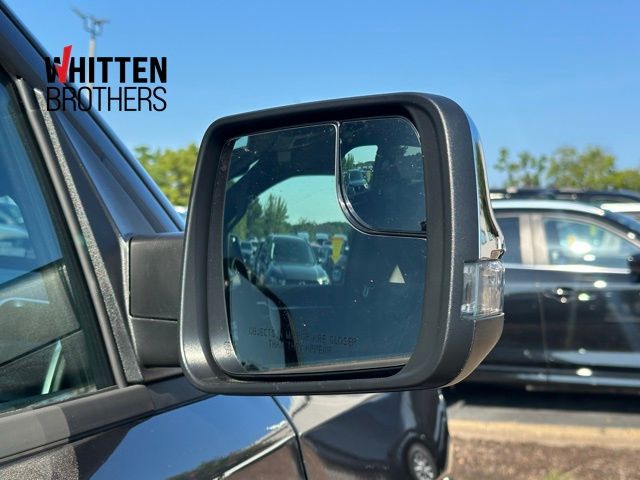 2026 Ram 1500 Laramie photo 9