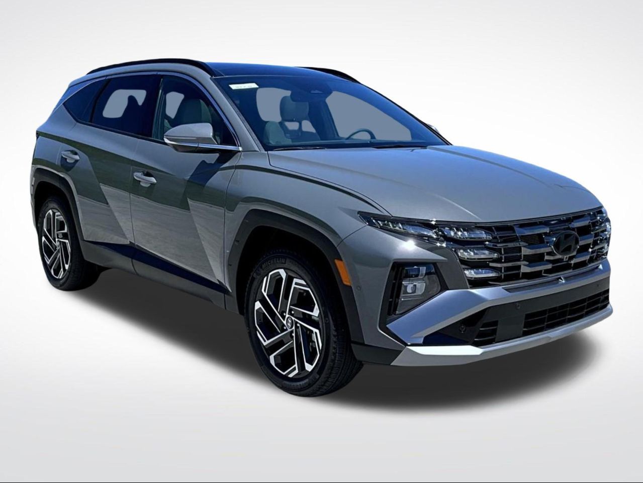 2025 Hyundai Tucson Limited photo 3