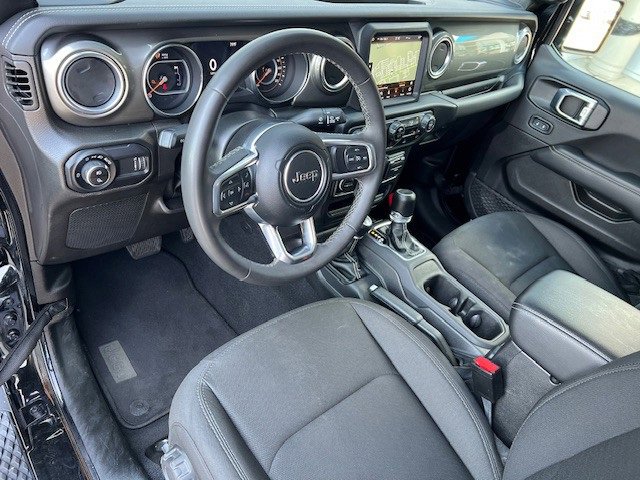 2023 Jeep Gladiator Overland photo 12