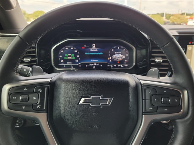 2024 Chevrolet Silverado 1500 RST photo 13