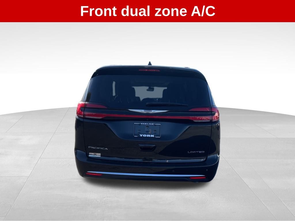 2023 Chrysler Pacifica Limited photo 4