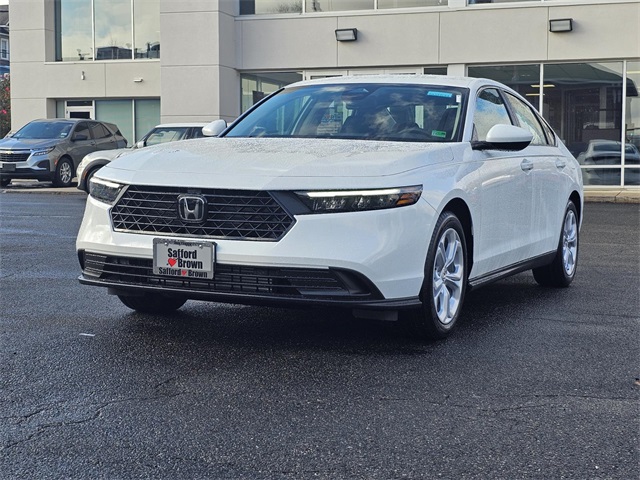 2025 Honda Accord LX photo 3