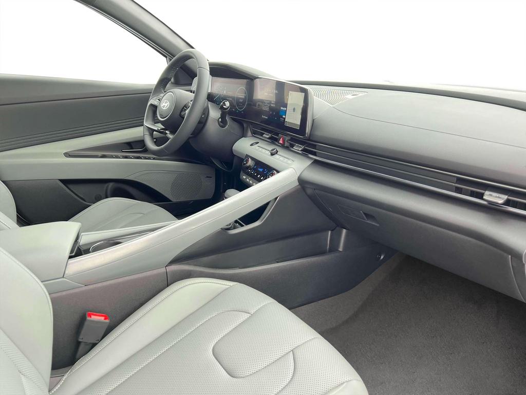 2025 Hyundai Elantra Hybrid Limited photo 14
