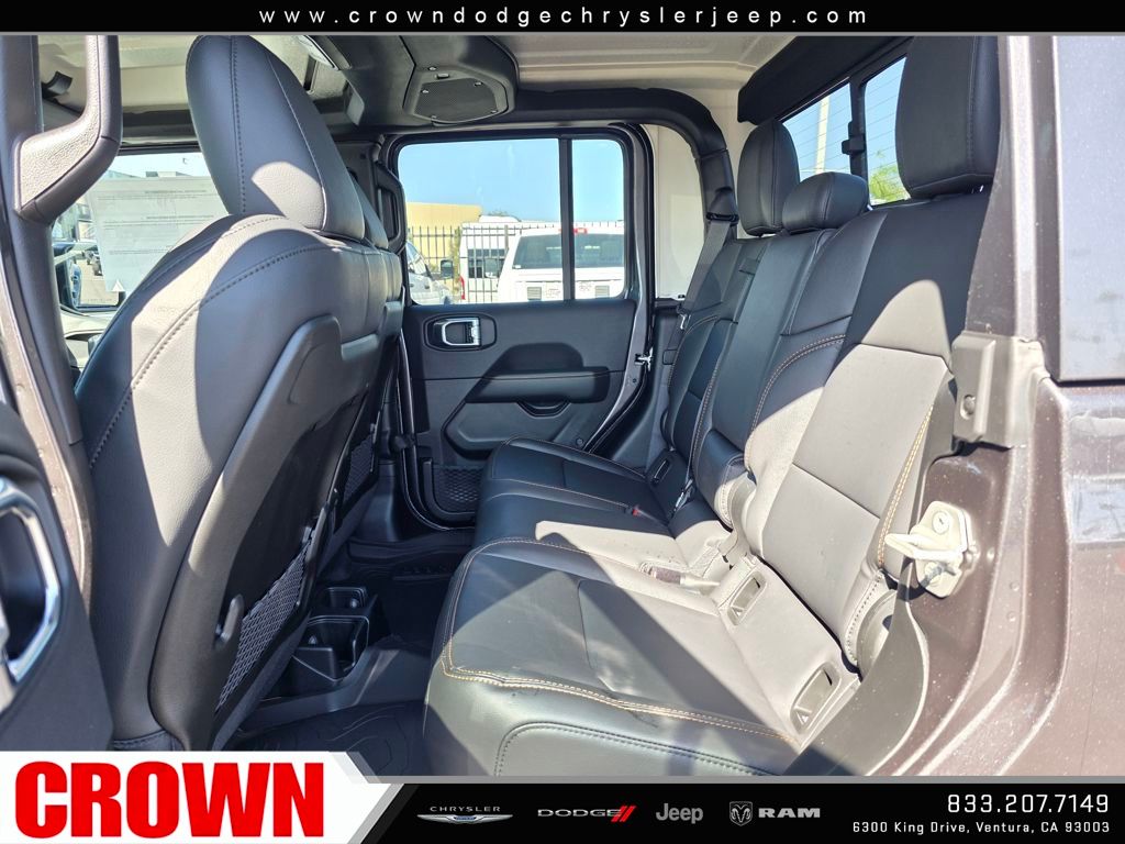 2025 Jeep Gladiator Sport photo 13