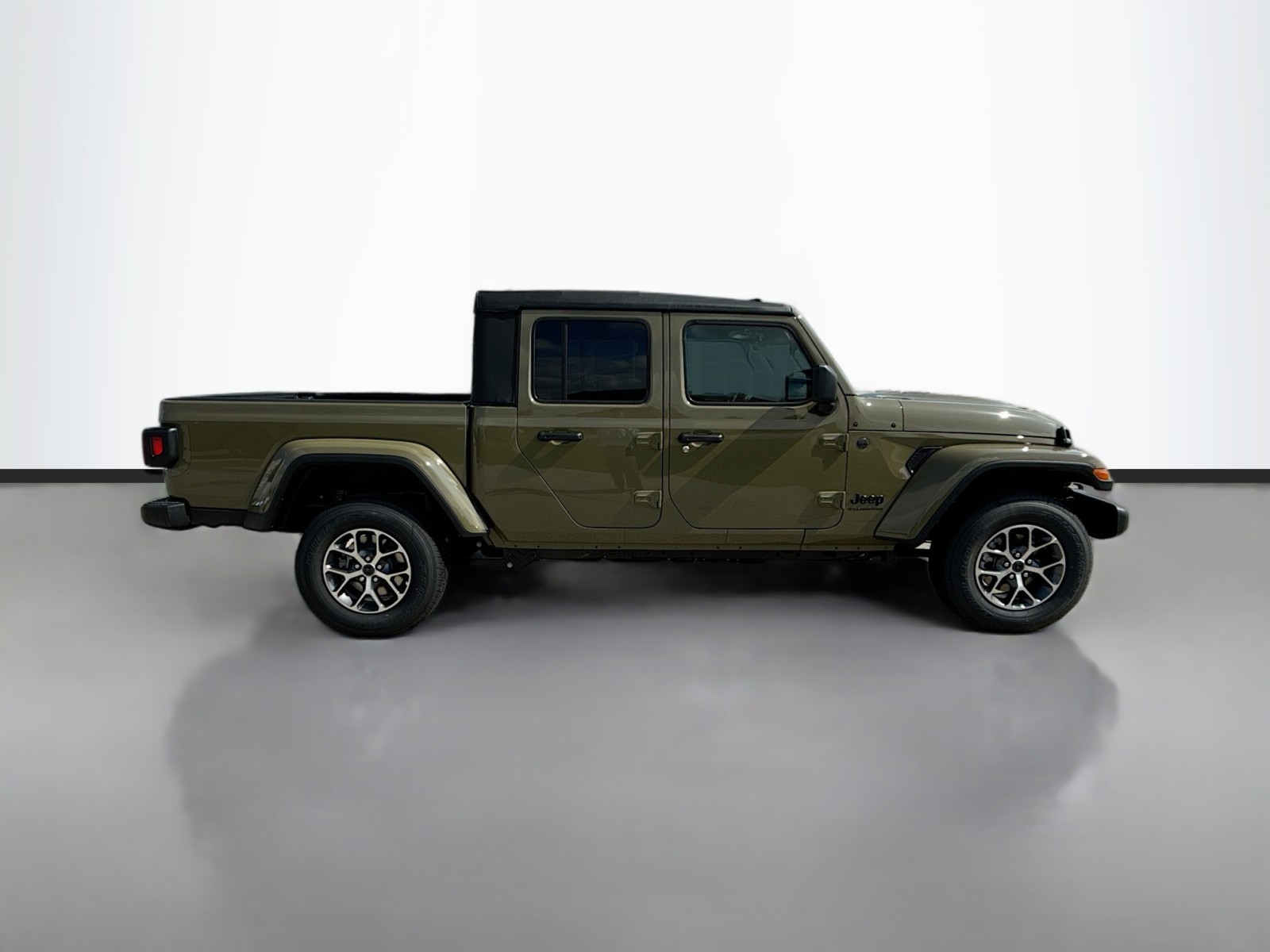 2025 Jeep Gladiator Sport S photo 4