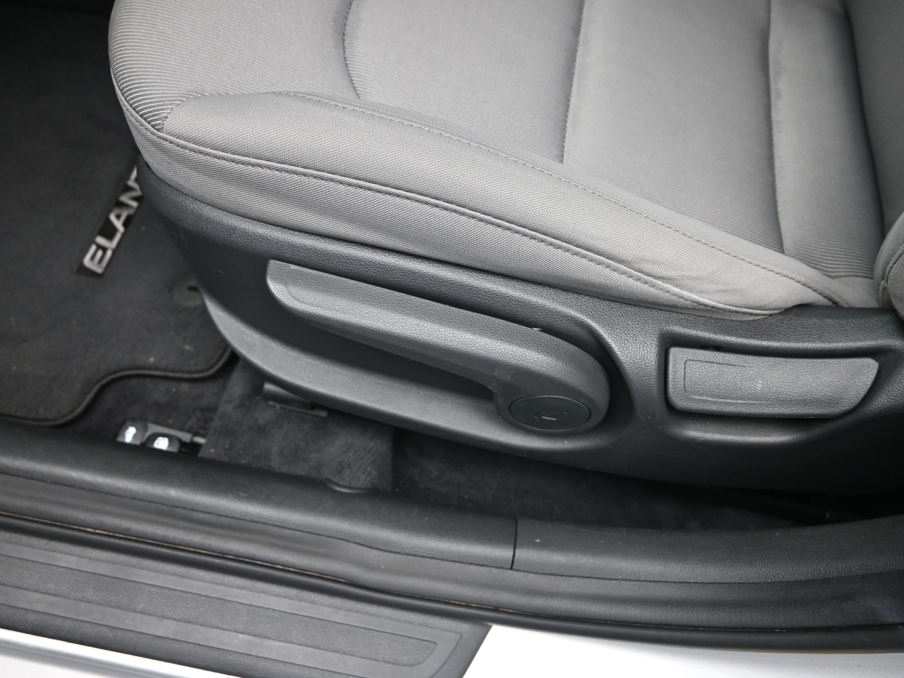2018 Hyundai Elantra SE photo 8