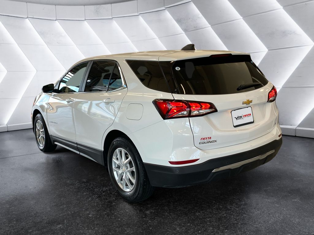2024 Chevrolet Equinox LT photo 4