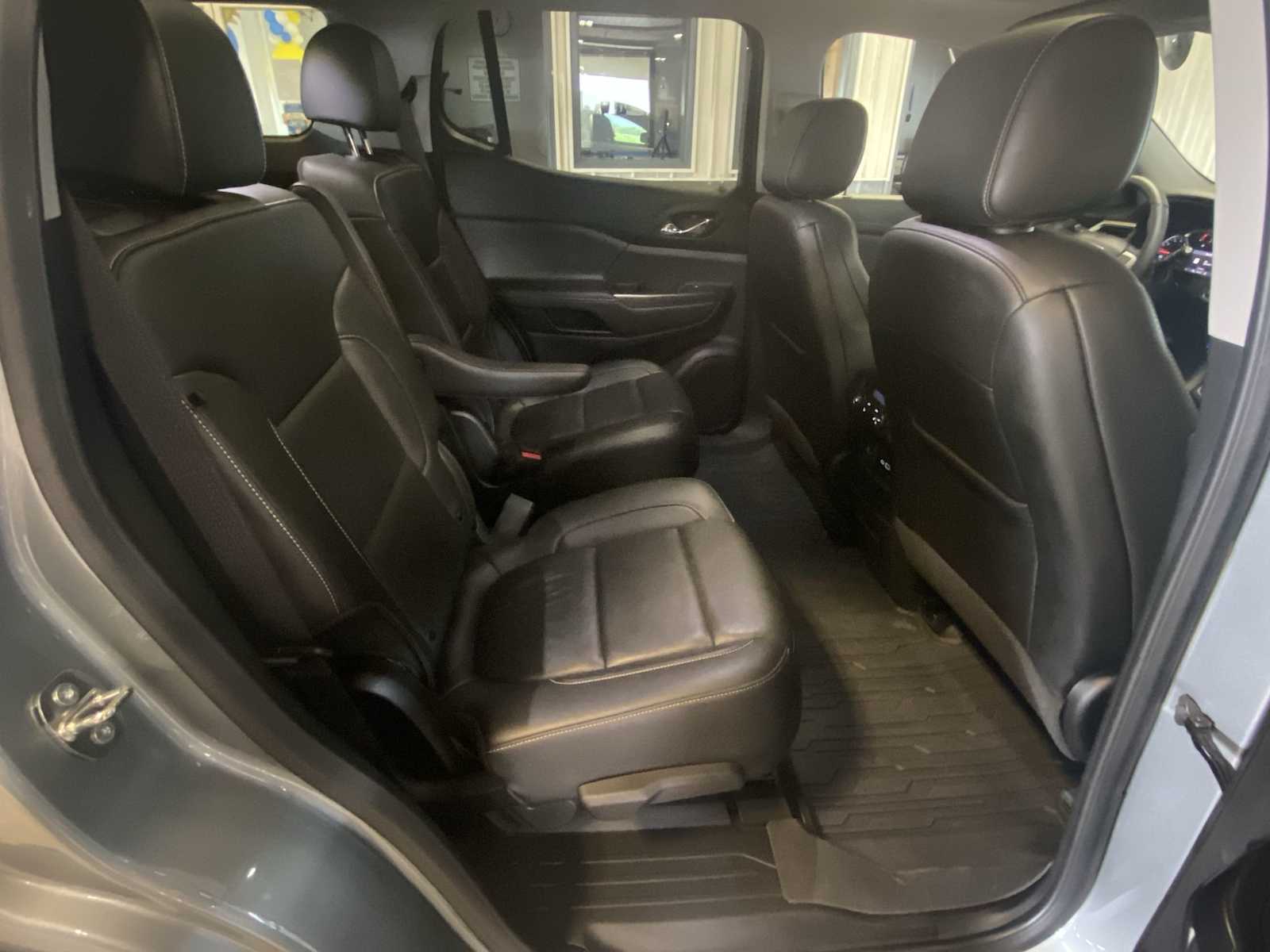 2023 Gmc Acadia SLT photo 27