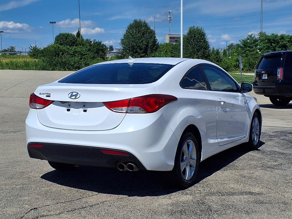 2013 Hyundai Elantra GS photo 3
