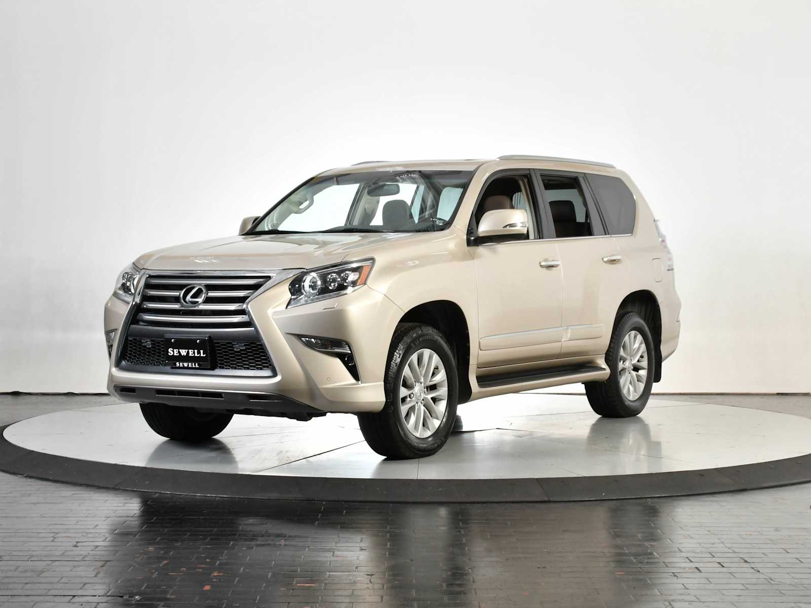 2015 Lexus GX Base's photo