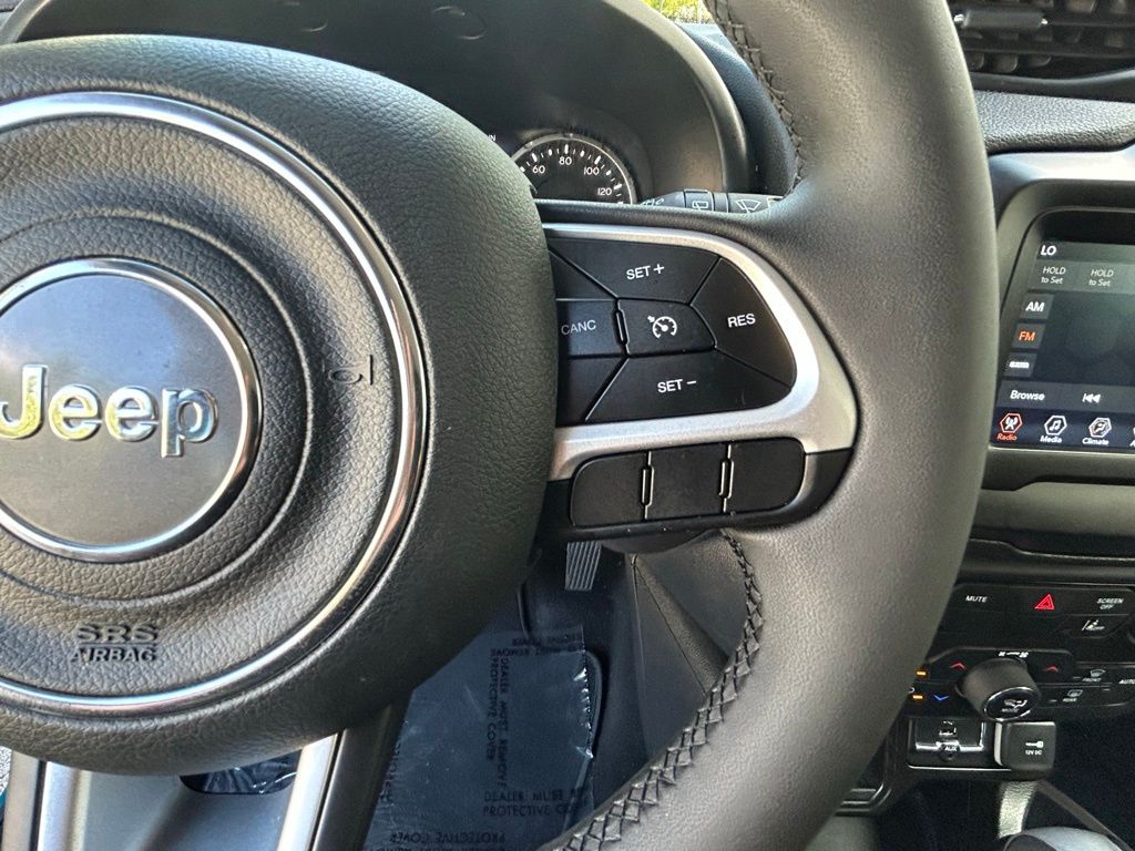 2021 Jeep Renegade Latitude photo 20