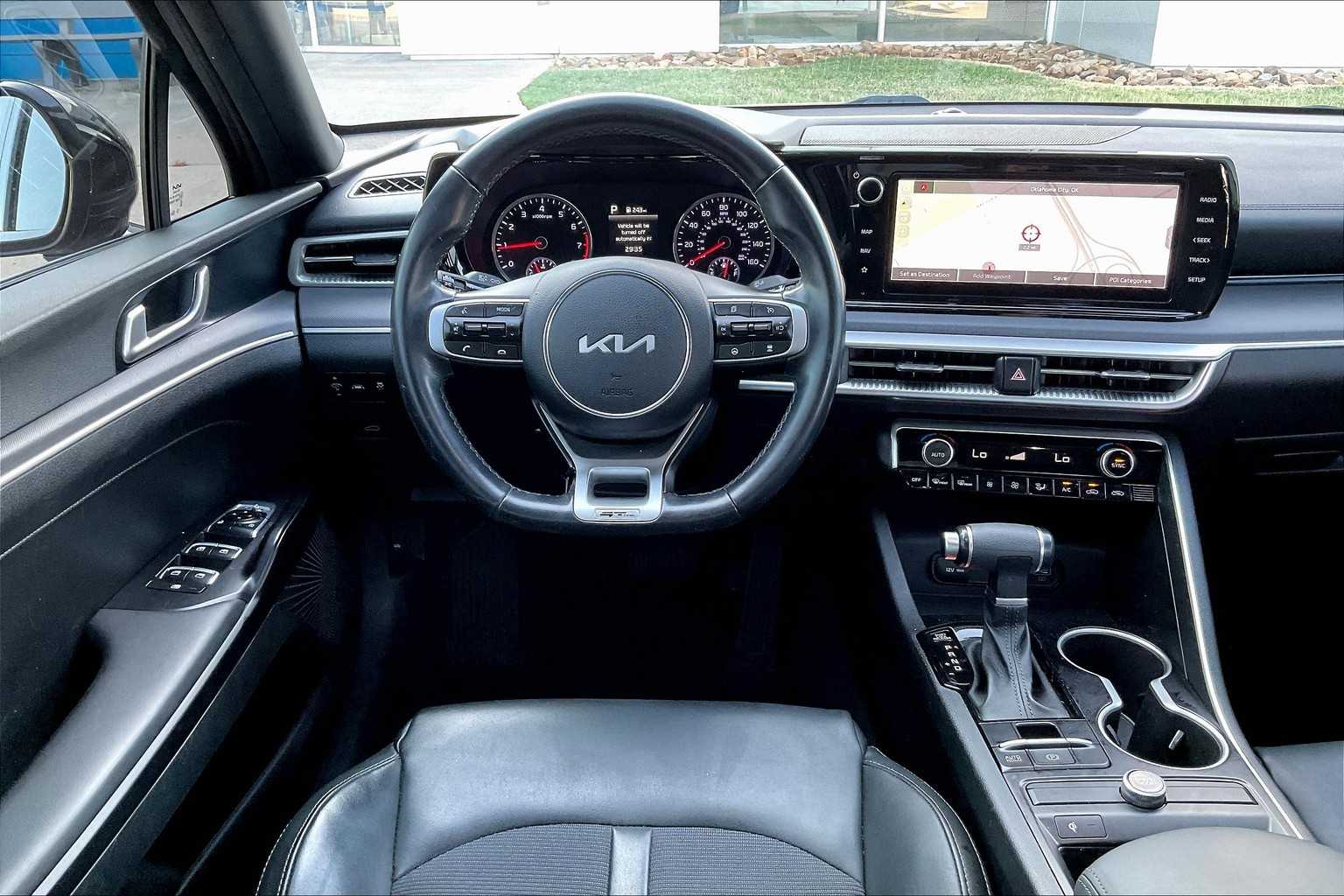 2023 Kia K5 GT-Line photo 4