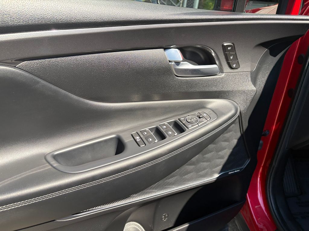 2022 Hyundai Santa Fe Limited photo 12