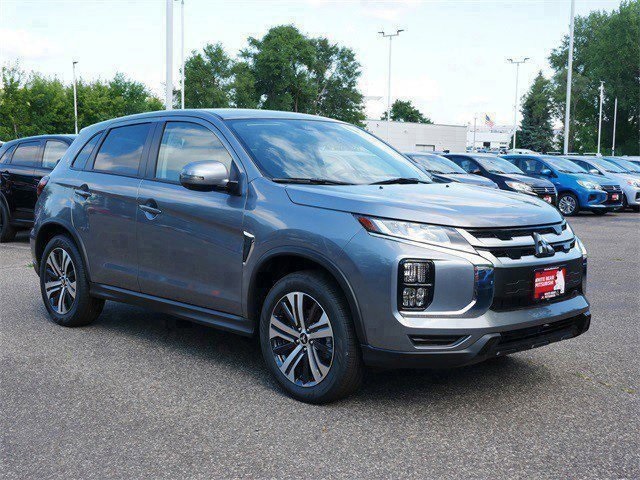 2025 Mitsubishi Outlander Sport SE's photo