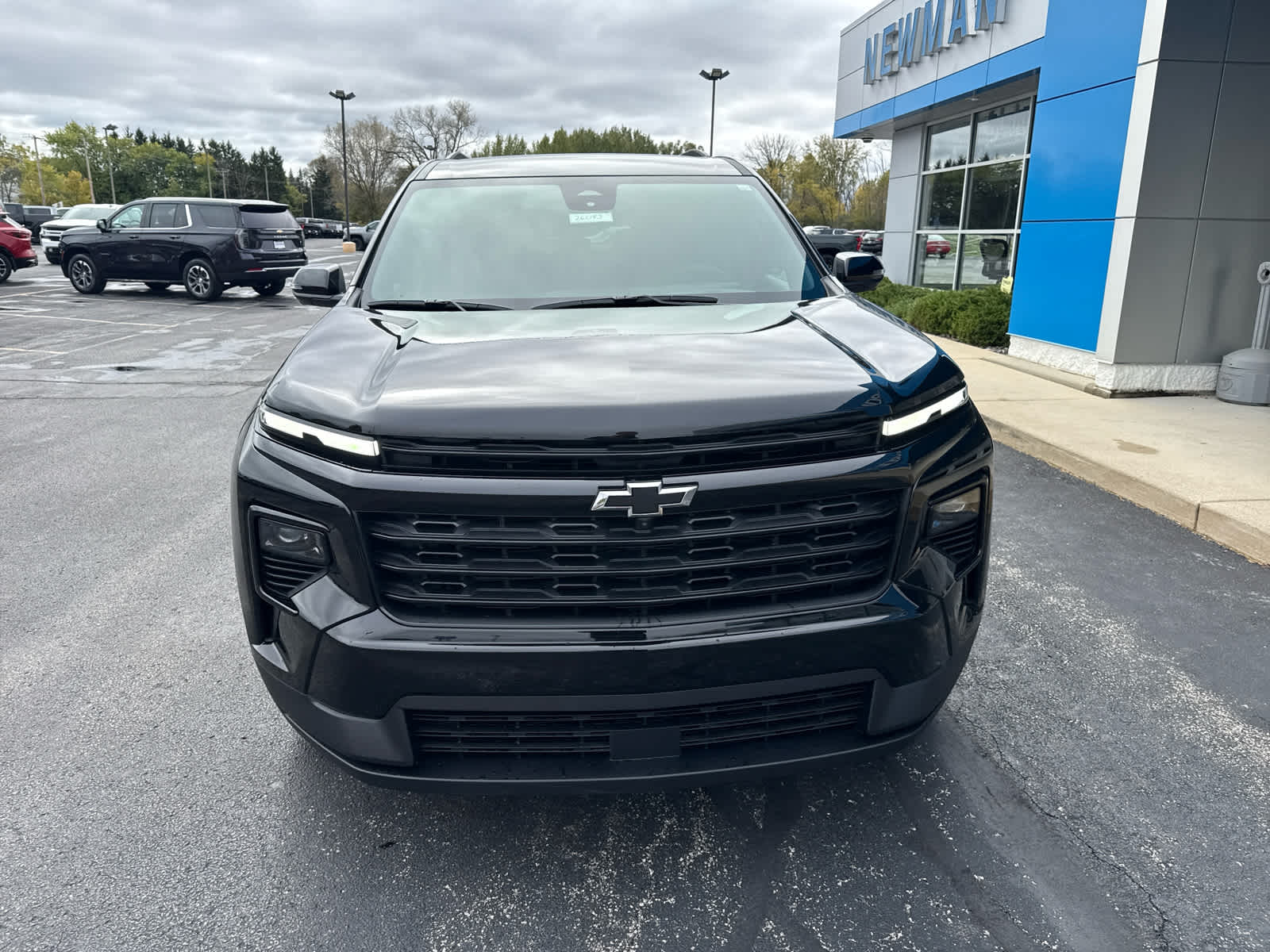 2026 Chevrolet Traverse photo 2