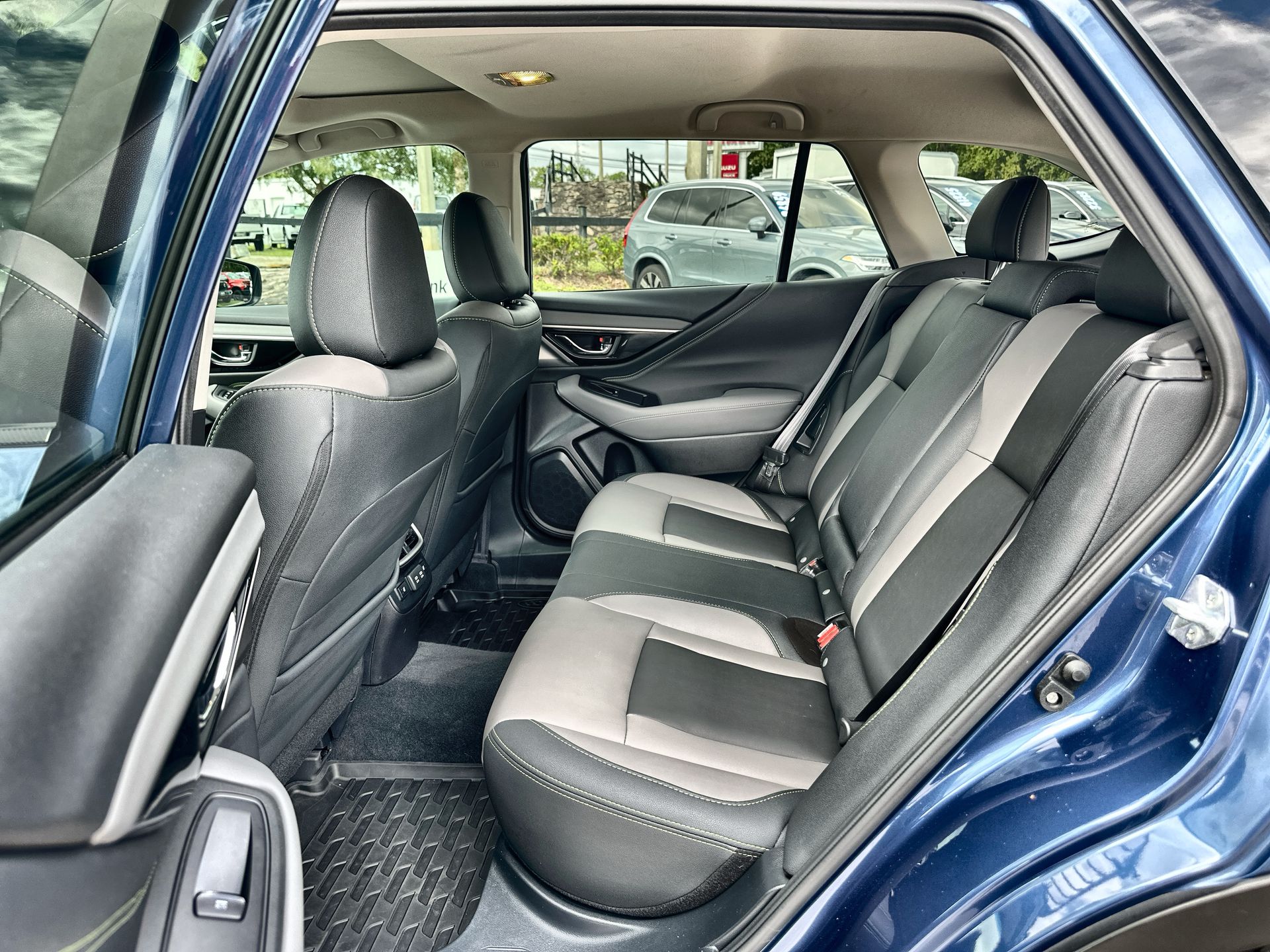 2022 Subaru Outback Onyx Edition XT photo 23