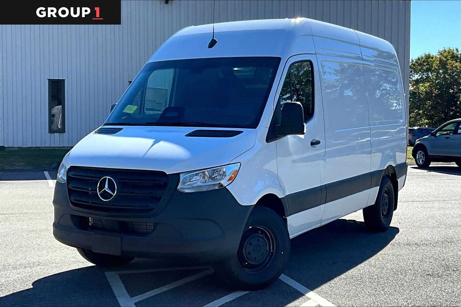 2026 Mercedes-Benz Sprinter Cargo Van Base's photo