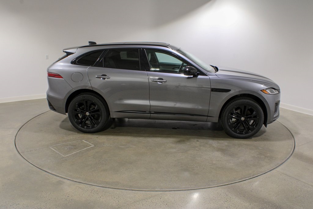 2025 Jaguar F-PACE P250 R-Dynamic S photo 4