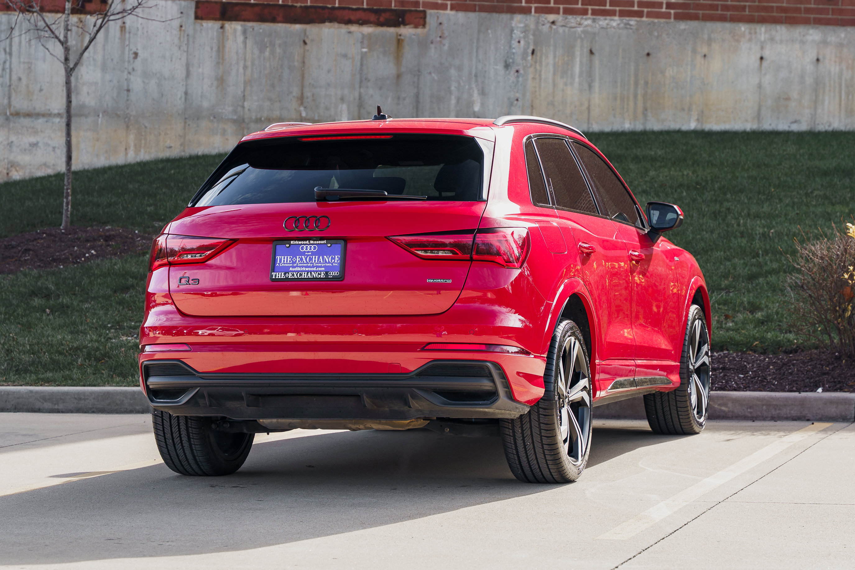 2023 Audi Q3 S line Premium Plus photo 4