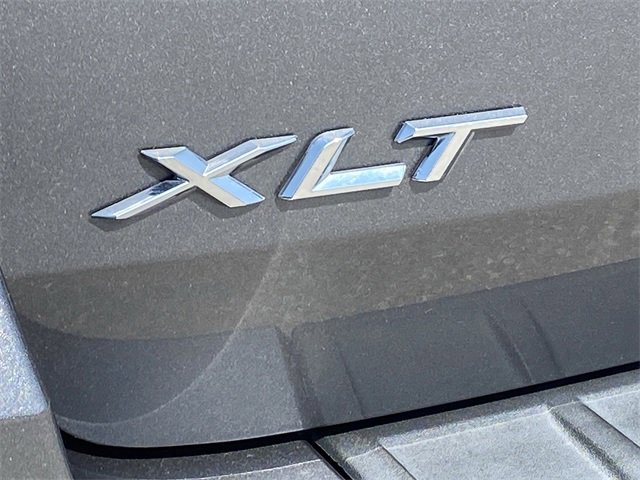 2022 Ford Explorer XLT photo 32