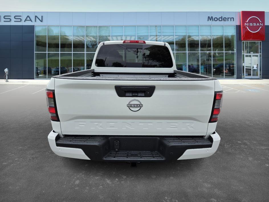 2025 Nissan Frontier Crew Cab SV photo 6