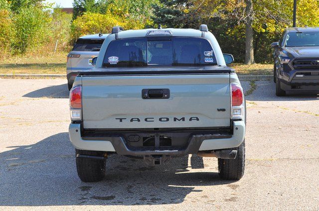 2023 Toyota Tacoma TRD Off-Road photo 4