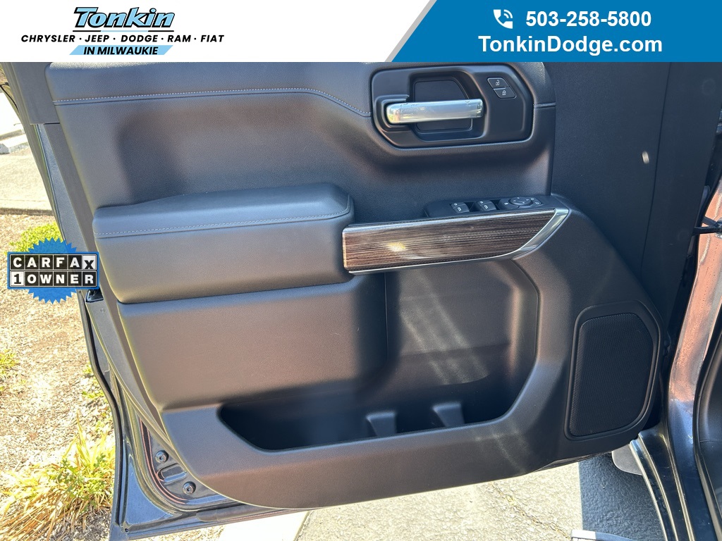 2021 Chevrolet Silverado 1500 RST photo 10