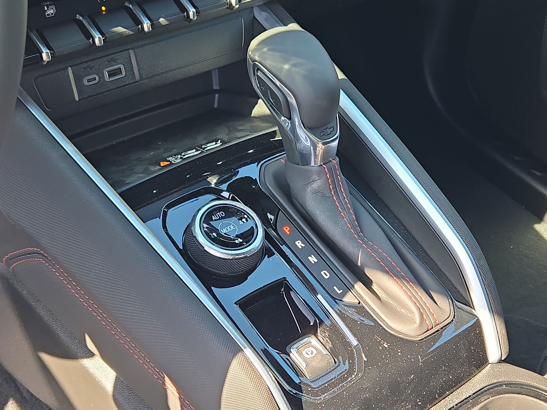 2025 Chevrolet Colorado Z71 photo 14