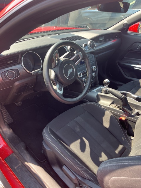 2021 Ford Mustang EcoBoost photo 11
