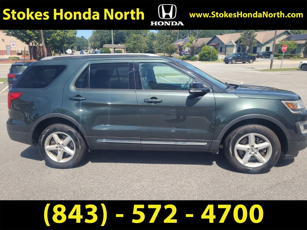 2016 Ford Explorer XLT photo 3