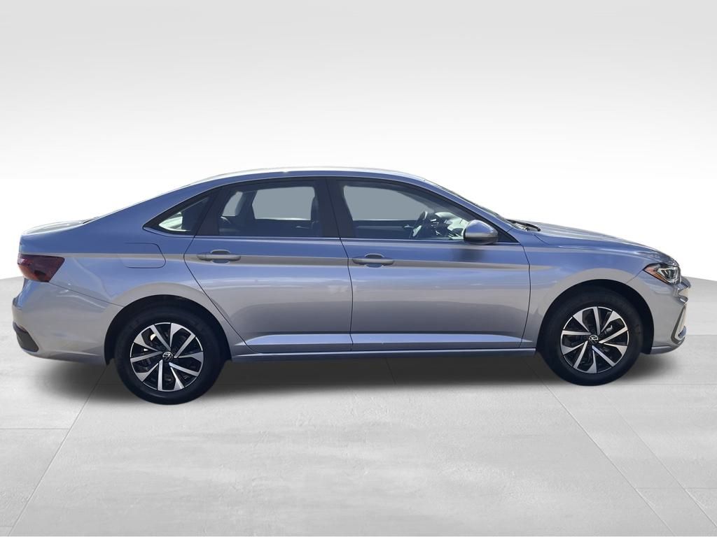 2026 Volkswagen Jetta 1.5T S photo 2