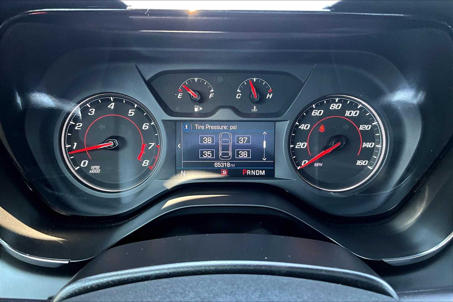 2021 Chevrolet Camaro 1LT photo 24