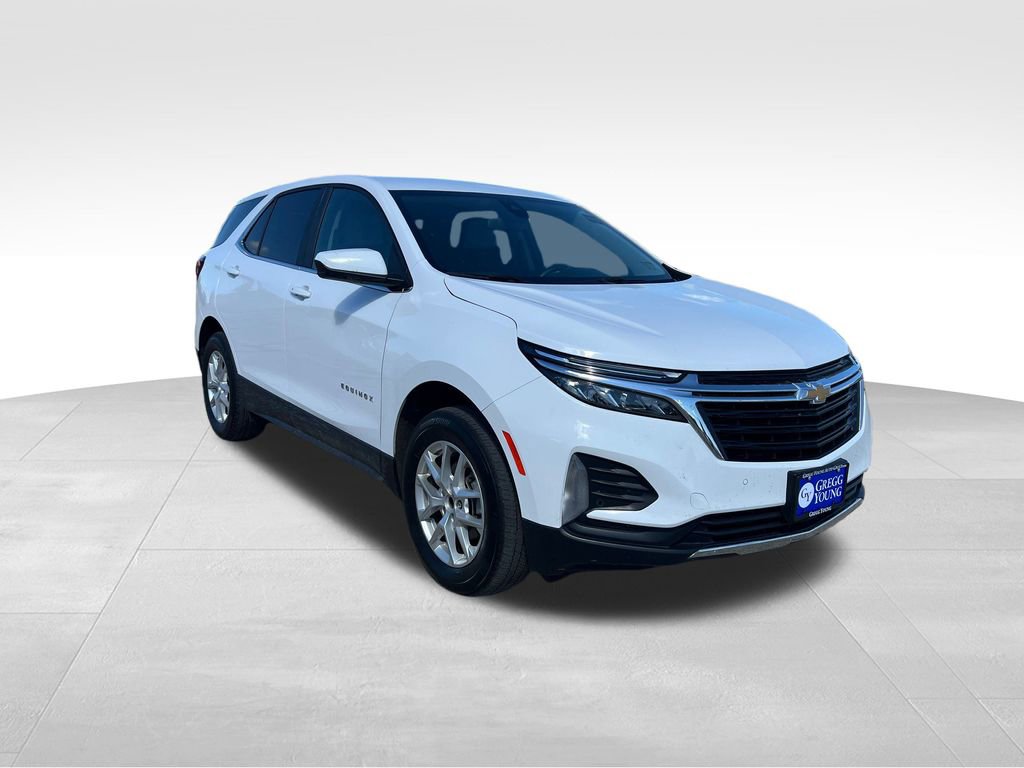2024 Chevrolet Equinox LT photo 3