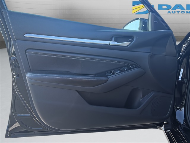 2020 Nissan Altima 2.5 SV photo 18