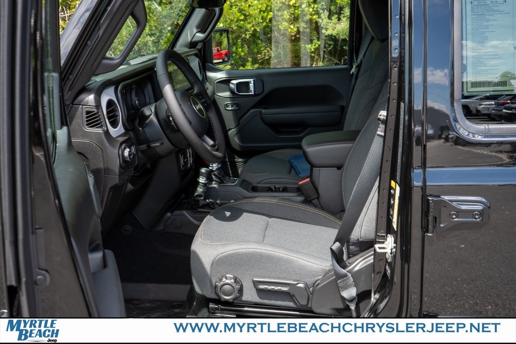 2025 Jeep Gladiator Sport S photo 15
