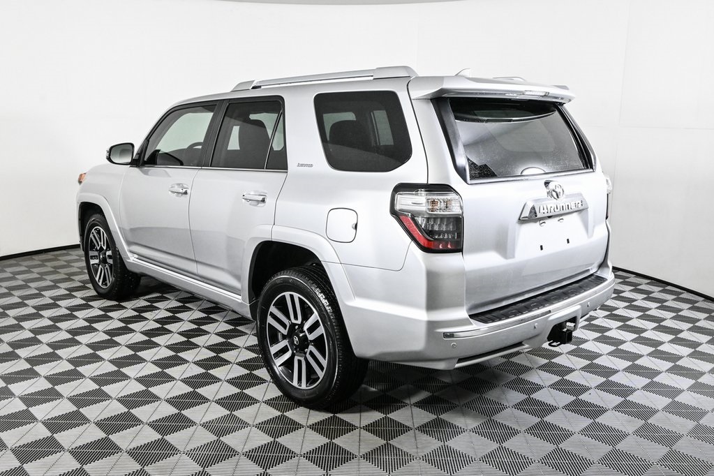 2023 Toyota 4Runner Limited photo 3