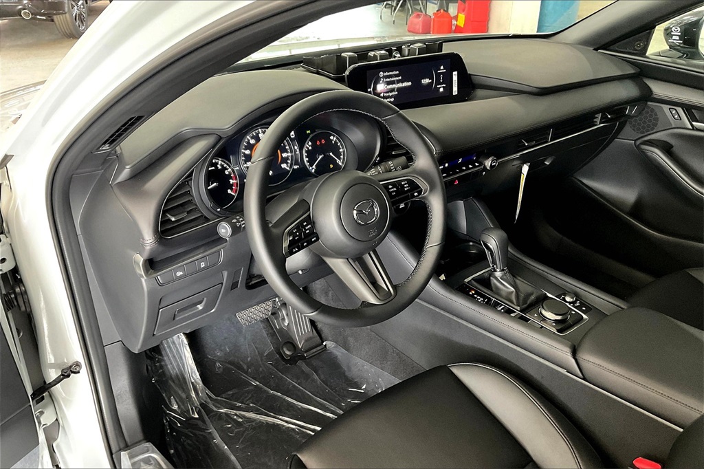 2026 MAZDA MAZDA3 - Image 7
